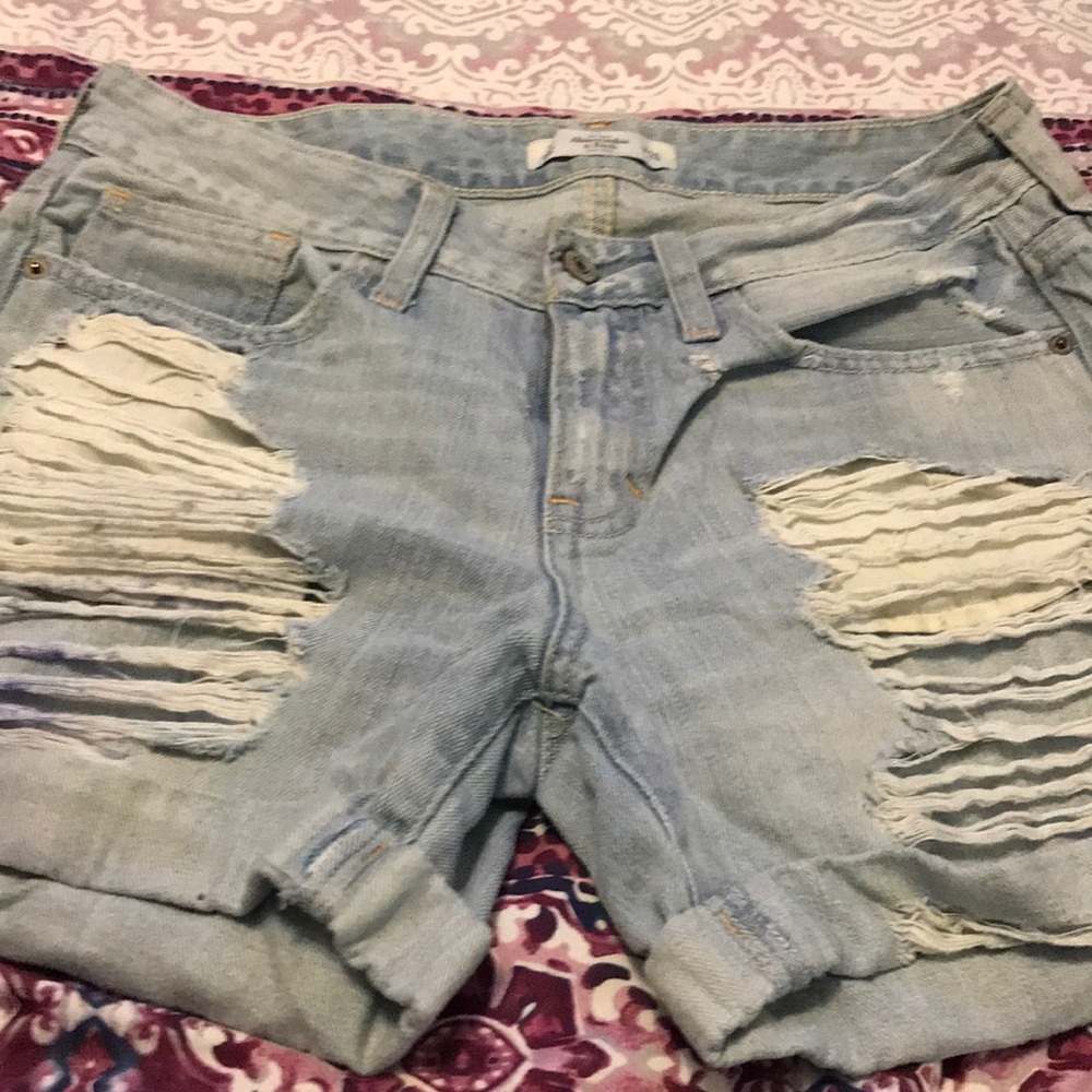 Abercrombie & Fitch distressed jean shorts